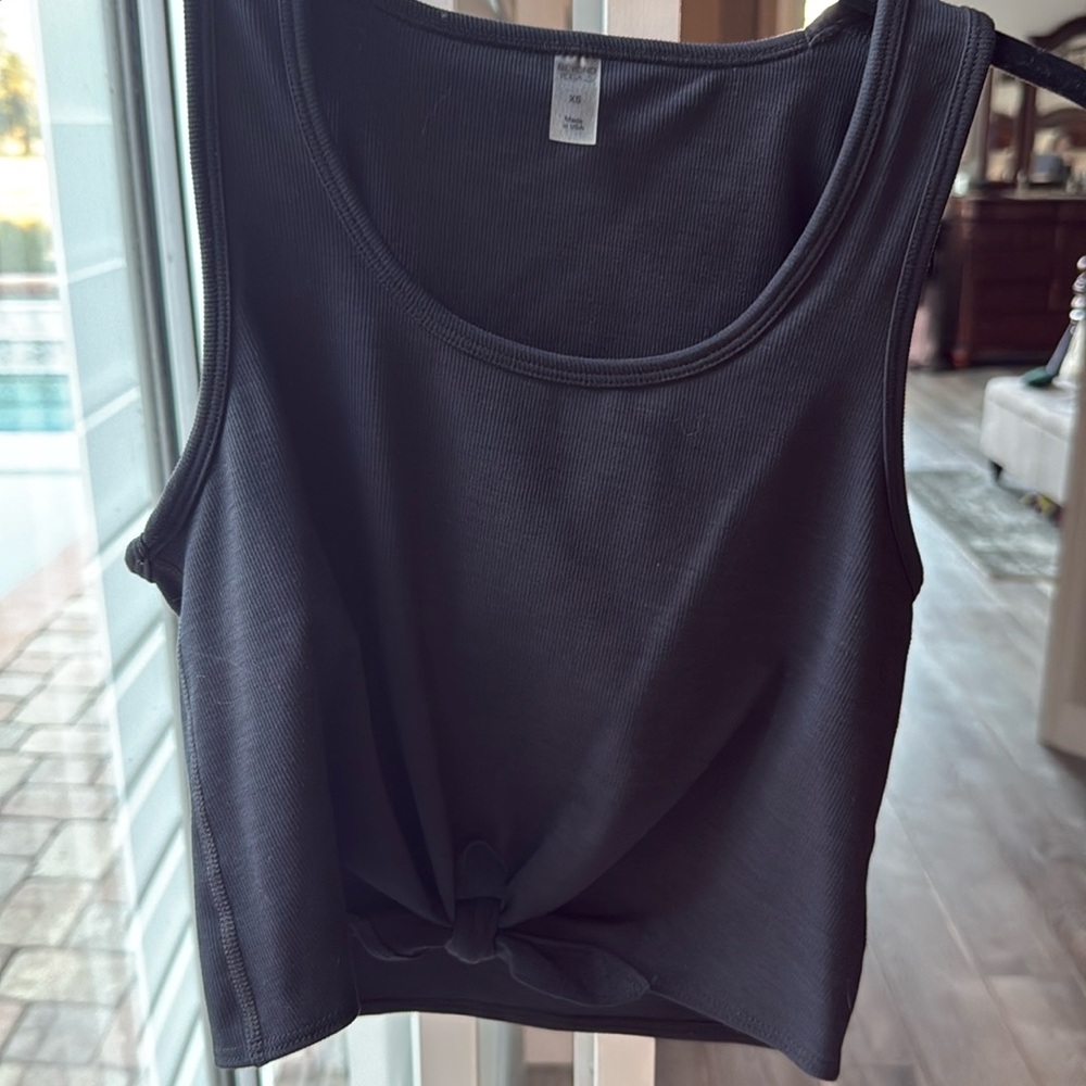 NWOT beyond yoga top